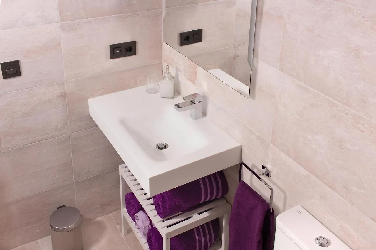 Apto. Maese Montanes. Centrico Con Piscina Privada Apartment Seville 0*,  Spain